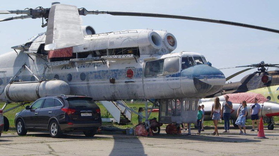 Транспортный вертолет Ми-10 на НПО Взлёт.