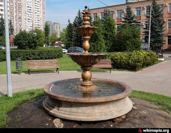 Фонтан у управы Солнцево