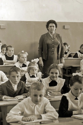 Школа №3 возле станции, 1967 г. Фото Мира Боровская Магомедова 