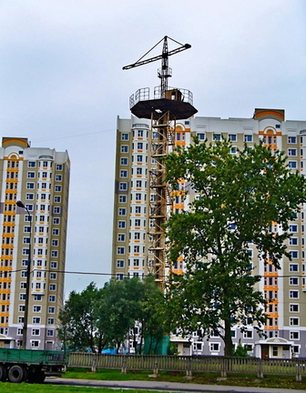 Вышка на Авиаторов у путяги 