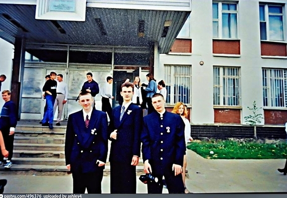 Школа 1007, 2000 год